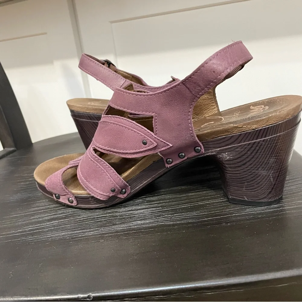 Dansko Nina Violet Full Grain Leather Sandals Size 41